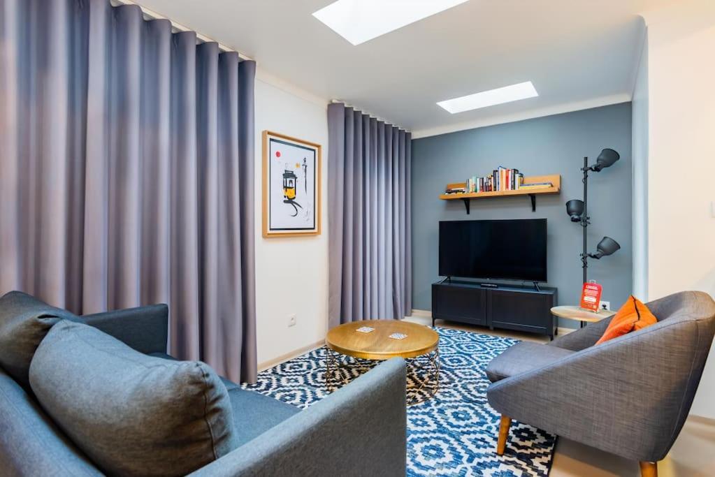 Wfh Luxury With Gourmet Kitchen Apartment